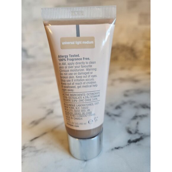 Clinique Moisture Surge Sheertint Hydrator Universal Light Medium 40ml - Picture 5 of 7